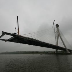 200 ton liebherr working on suir Cable-stayed bridge